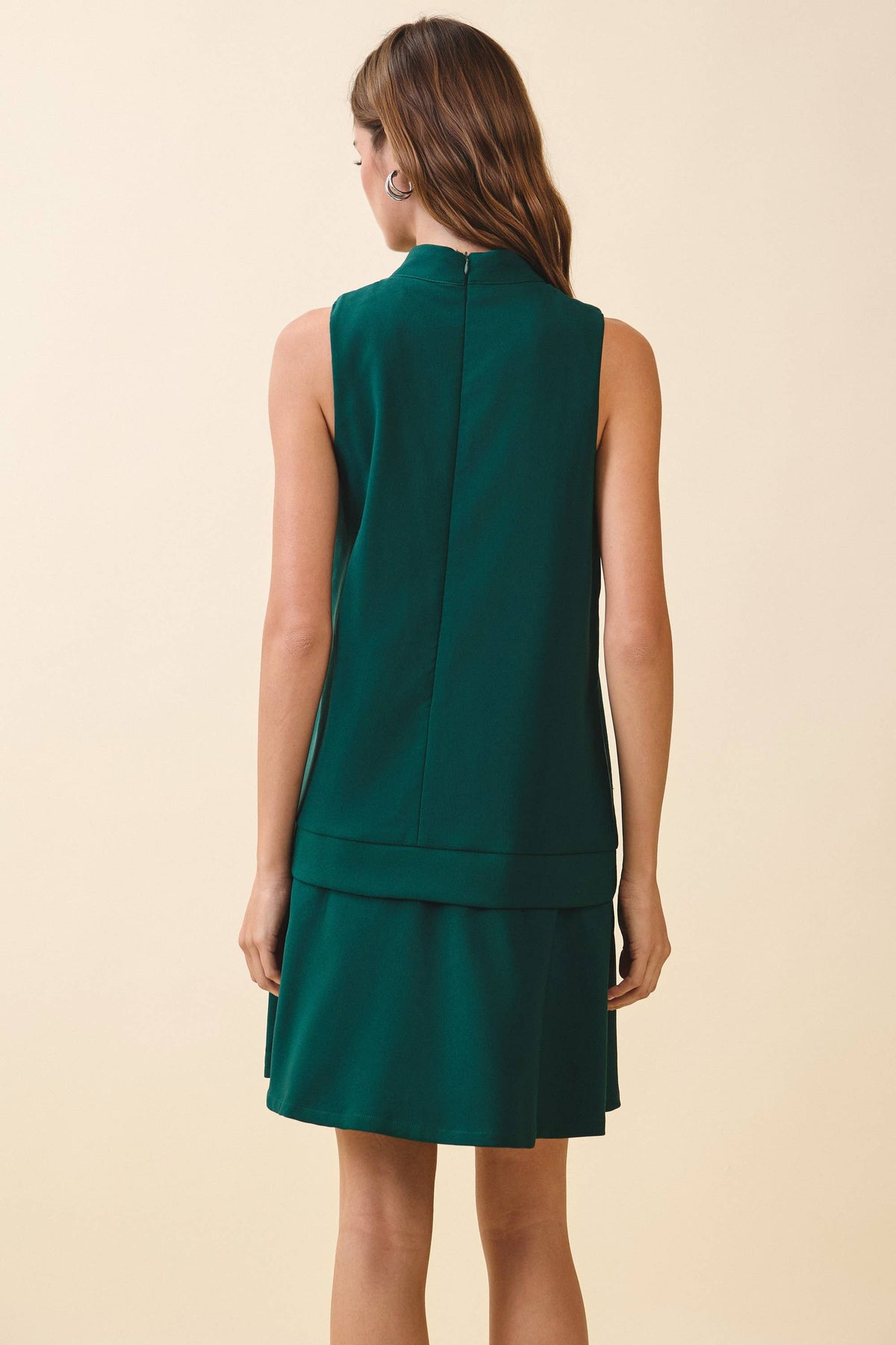 CD06414-Sleeveless Mock Neck Layered Hem Shift Dress