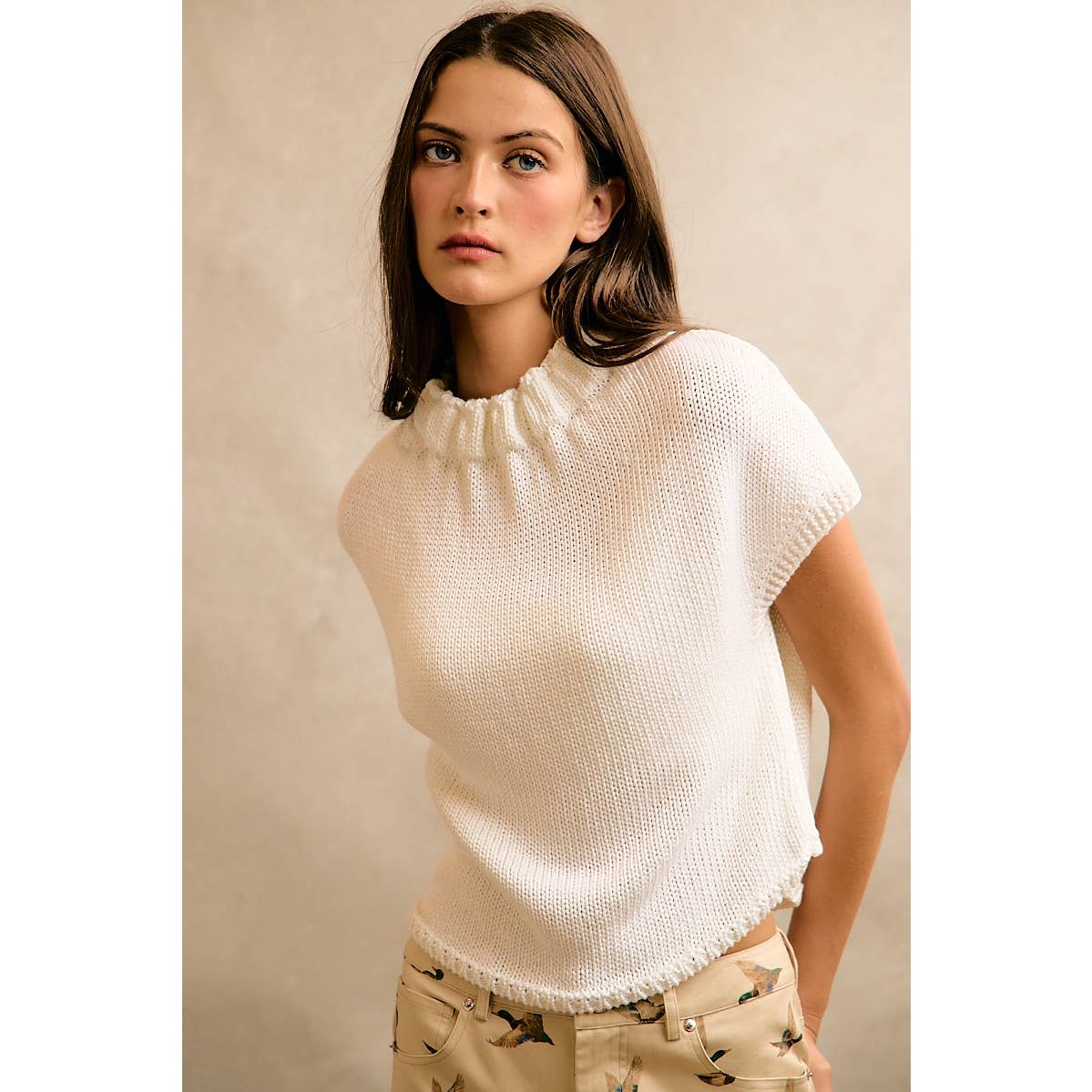 HIGH NECK CAP SLEEVE KNIT VEST