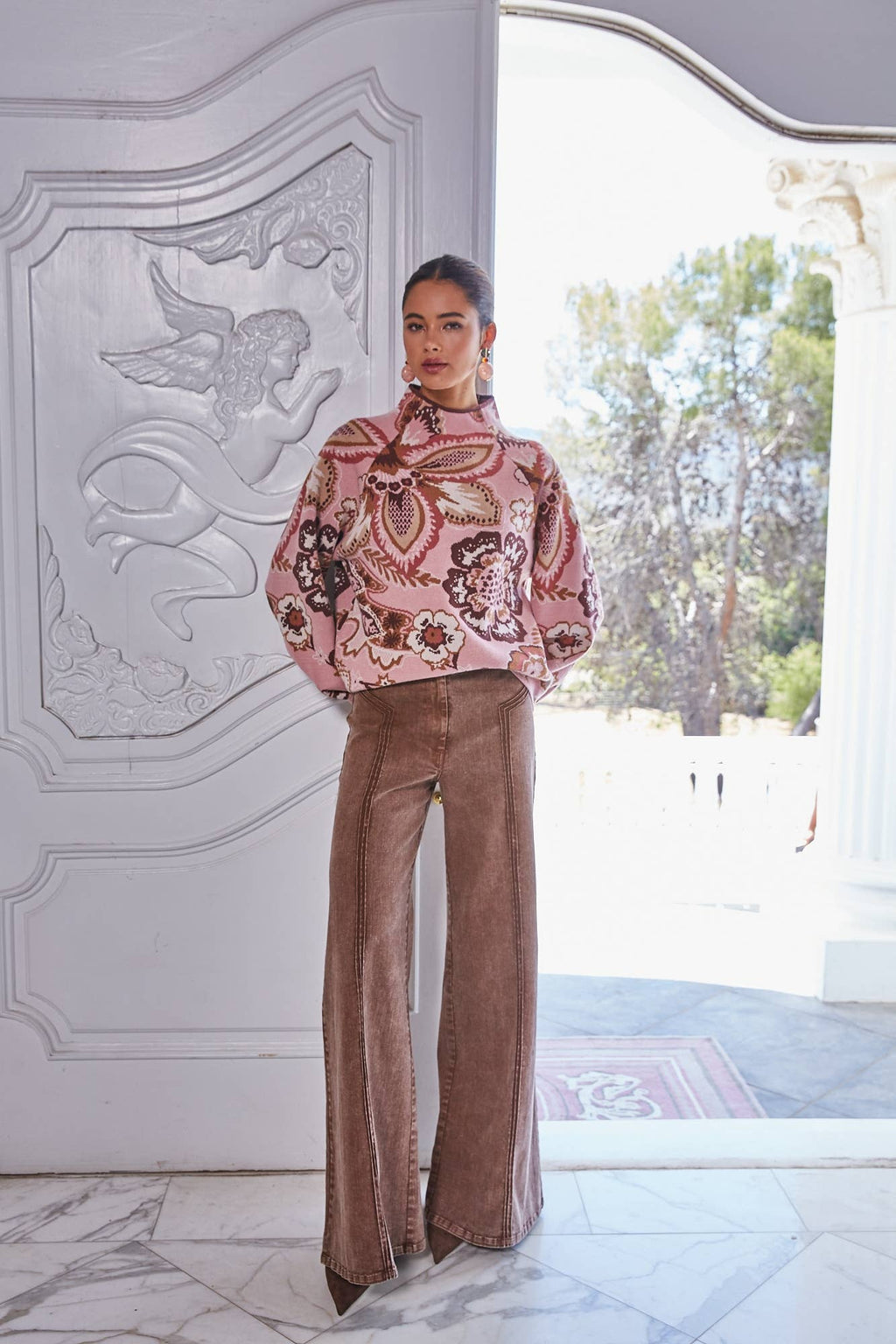BOLD FLORAL & PAISLEY PATTERN FUNNEL NECKLINE SWEATER FW