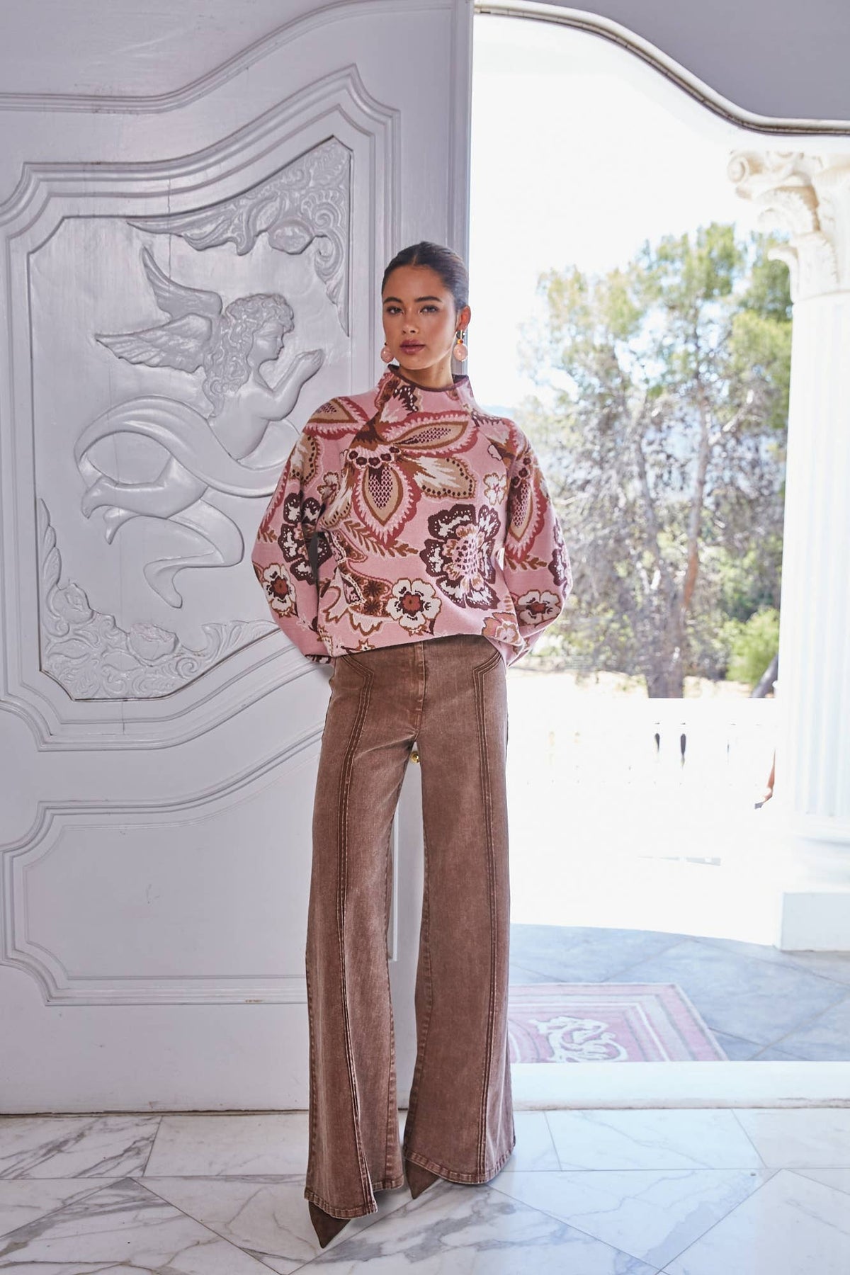 BOLD FLORAL & PAISLEY PATTERN FUNNEL NECKLINE SWEATER FW