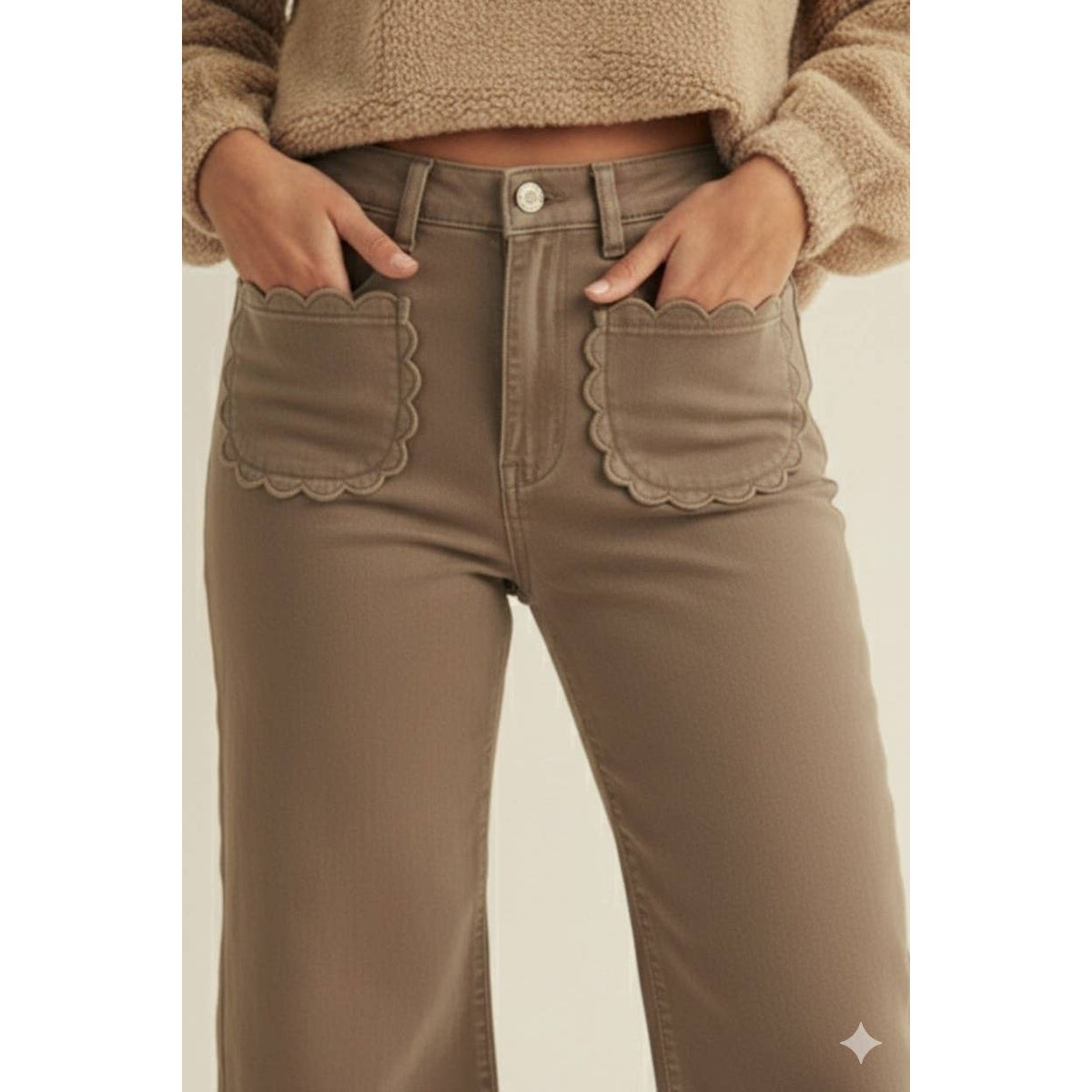 Stretch Mid Rise Scallop Poket Wide Leg Pants