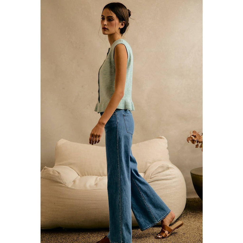 BUTTON FRONT RUFFLE TRIM HEM KNIT VEST