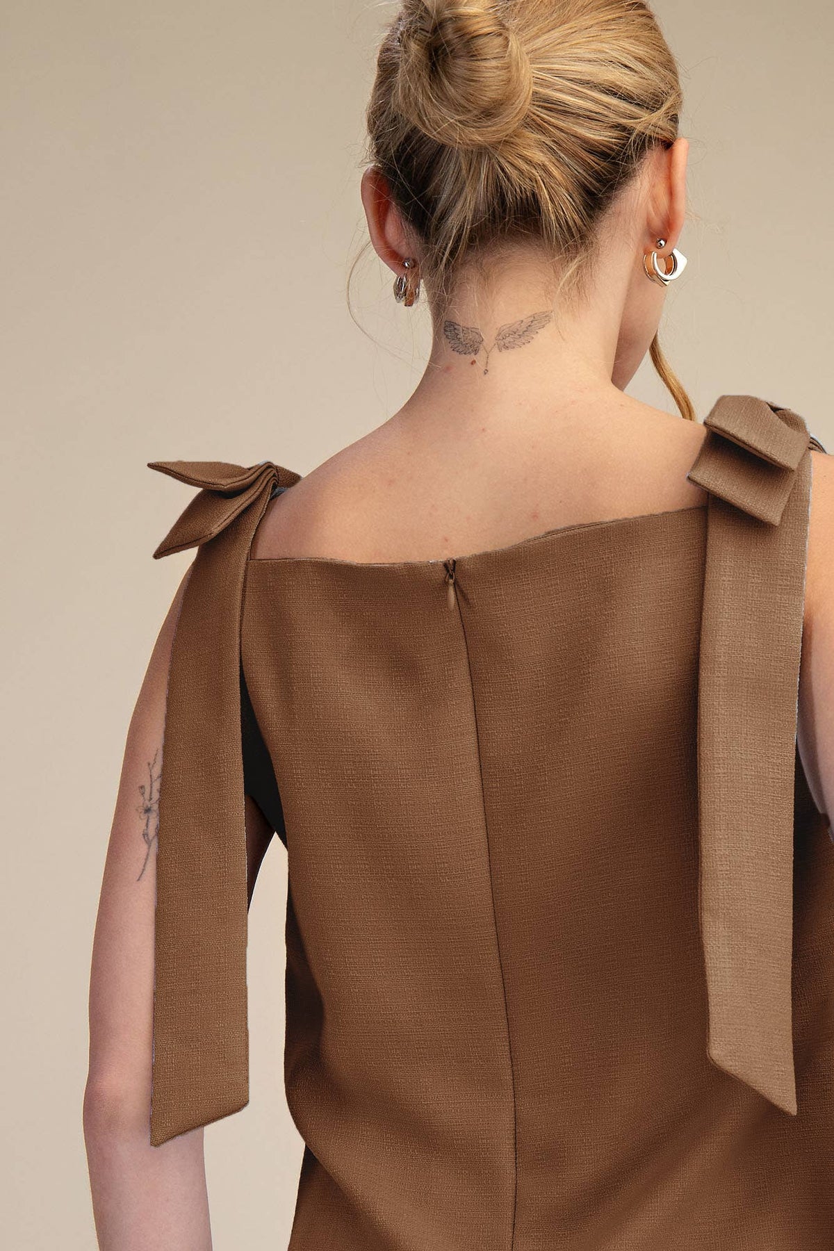 Bow Sleeveless Textured Mini Dress