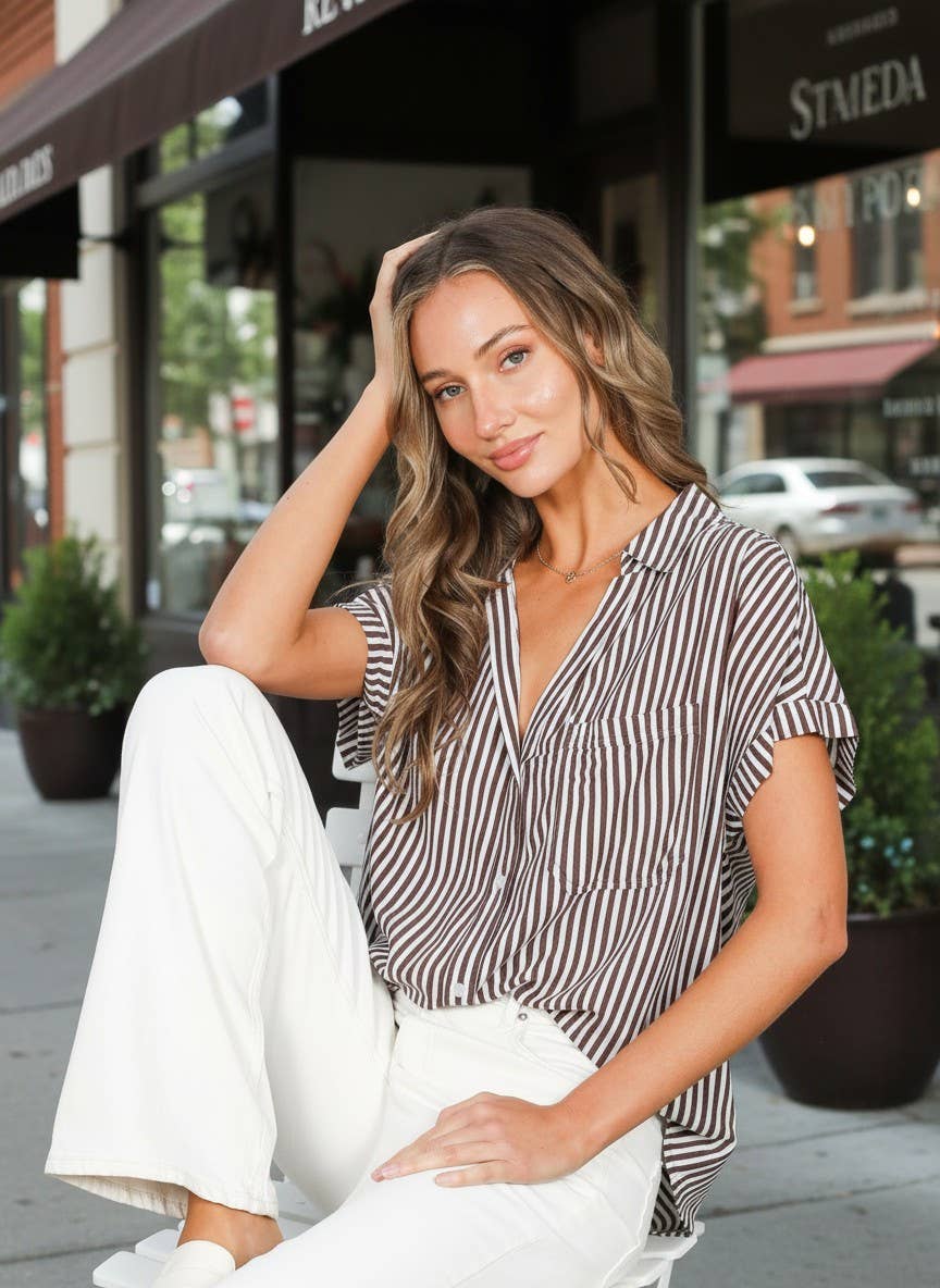 Collared Short Roll-Up Sleeve Button-Down Shirt VT83098