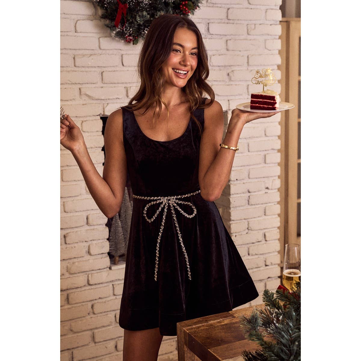 HOLIDAY CHRISTMAS VELVET SLEEVELESS BOW MINI DRESS