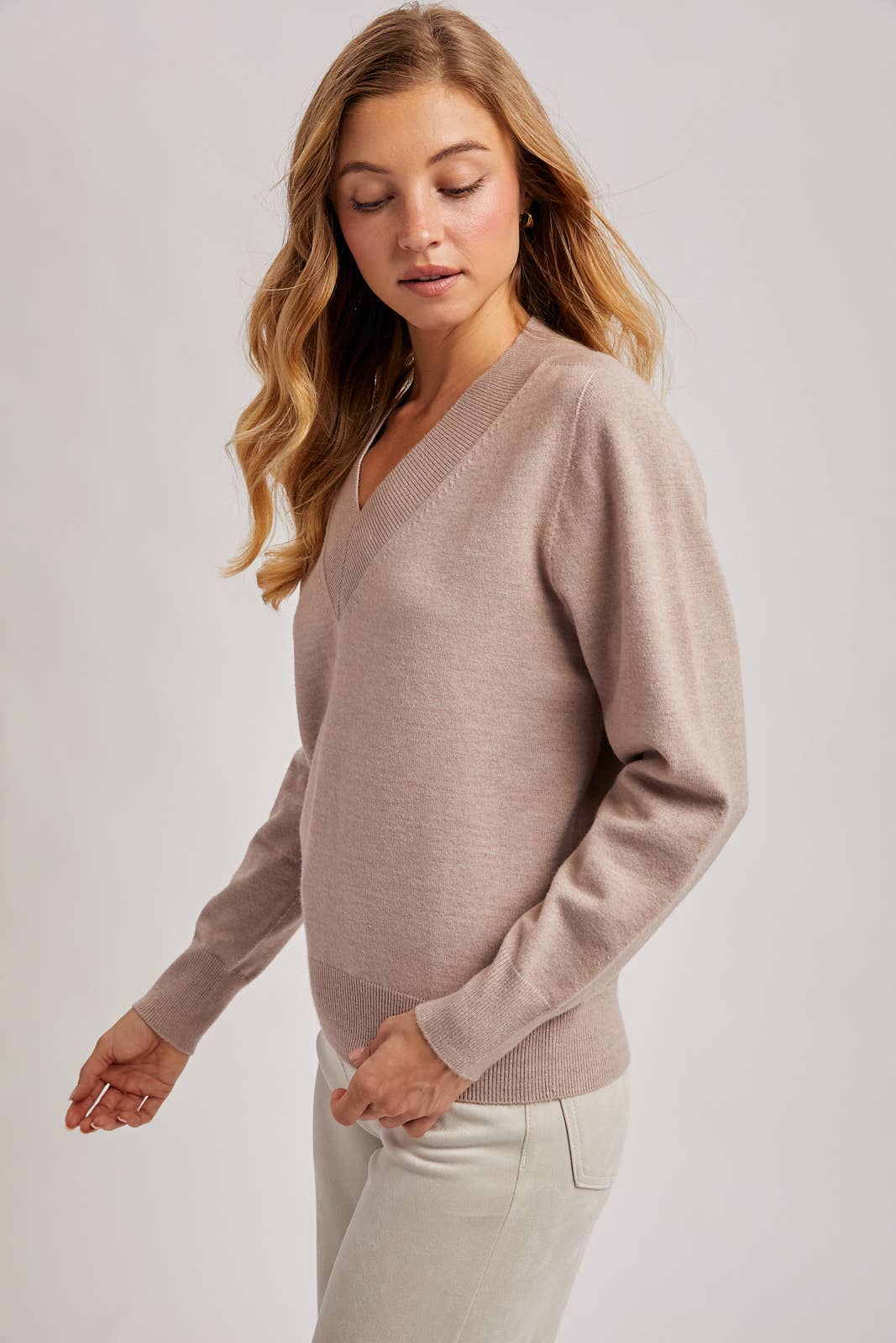 WHOLEGARMENT RIBBED V-NECK KNIT SWEATER