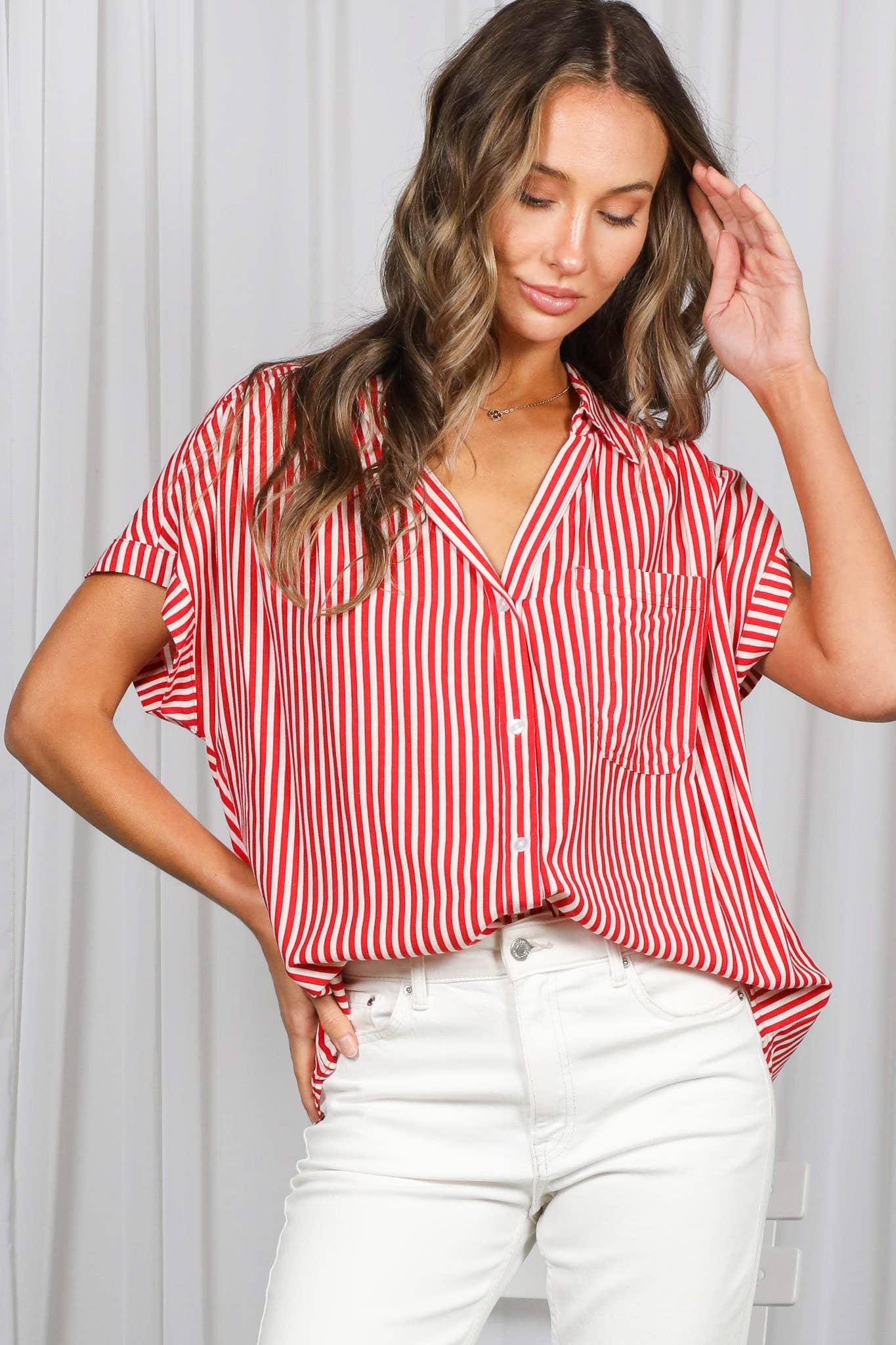Collared Short Roll-Up Sleeve Button-Down Shirt VT83098